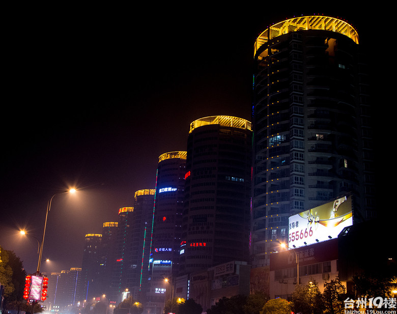 台州夜景璀璨闪耀，展现新时代风采